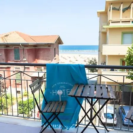 House Fronte Mare Viserba