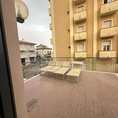 House Fronte Mare Viserba Rimini